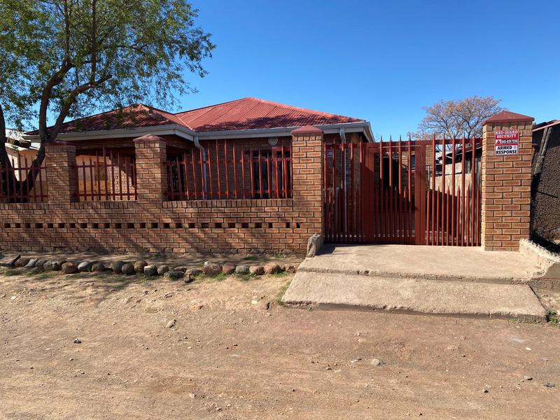 4 Bedroom Property for Sale in Mlungisi Eastern Cape